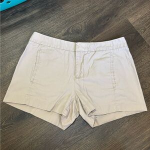 GAP Women's Khaki Shorts